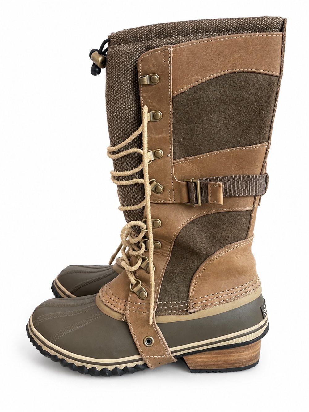 Sorel Conquest Carly Waterproof Lace-up Boots in British Tan